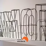 #094 Modern Flats With Pool Great Location דירה