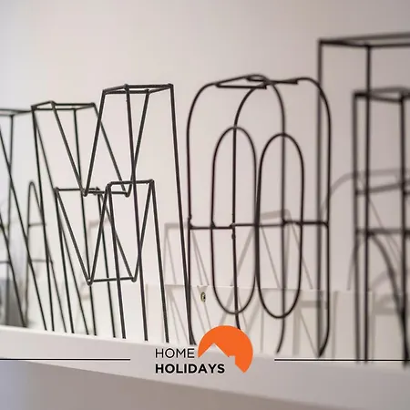 #094 Modern Flats & Great Location アパート