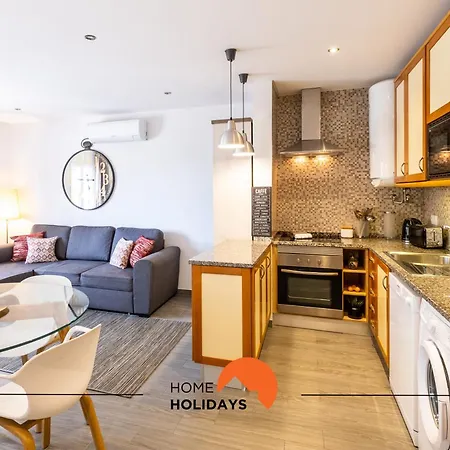 #094 Modern Flats With Pool Great Location